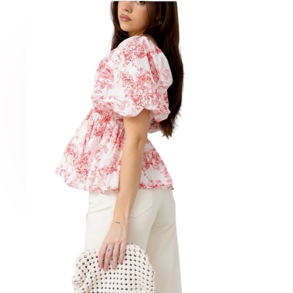 French Toile White Red Print Top Sweetheart Neck Puff Sleeve Milkmaid Cottage